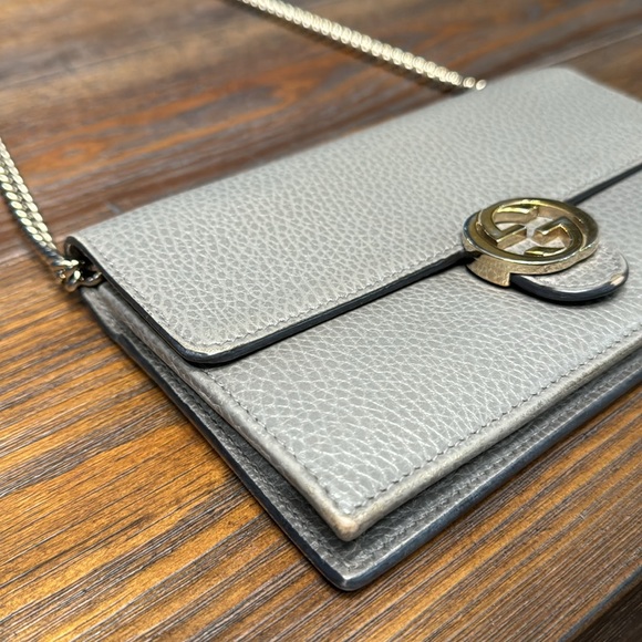 Authentic GUCCI Grey Wallet on a Chain Crossbody - Picture 7 of 16